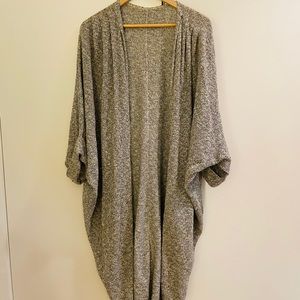 Sweater shawl American Apparel